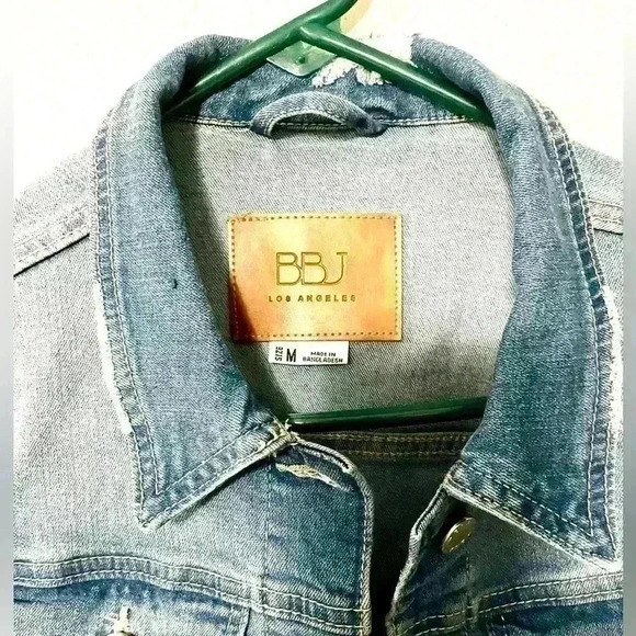 BBJ Los Angeles Distressed Cropped Denim Jean Jacket Size M Y2K Streetwear - Picture 4 of 8